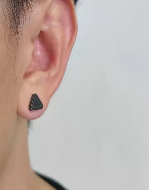 Edge Magnetic Black Earrings